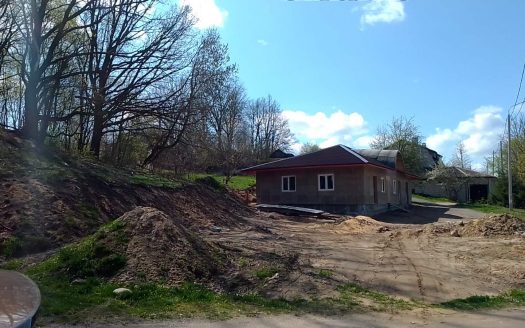 Продается здание под кафе или магазин