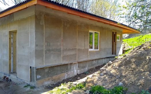 Продается здание под кафе или магазин