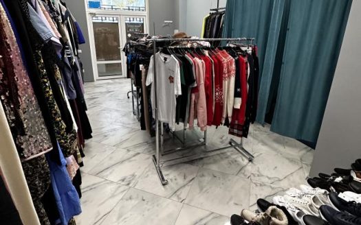 Продается студия красоты и магазин в ЖК VOGUE