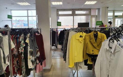 Продаются два действующих магазина под одним брендом