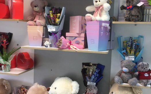 ПРОДАНО! Цветочный магазин
