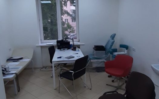 СРОЧНАЯ ПРОДАЖА! право аренды — помещение мед. назначения (под медцентр, стоматологию)