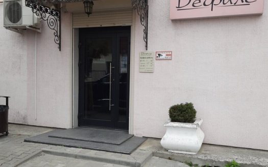 Продажа. Магазин женской одежды и аксессуаров