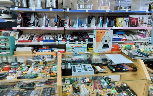 Продается большой магазин в Любани
