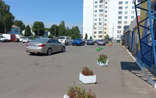 ВОПРОС ЗАКРЫТ! Продается здание на главной площади а/г Сеница
