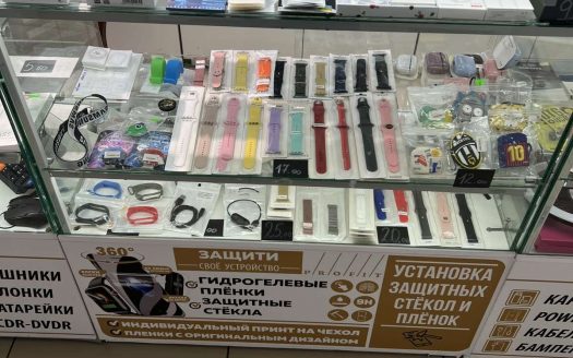 Островок по продаже мобильных аксессуаров и переферии