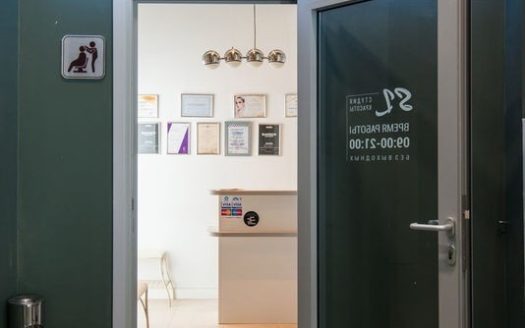 Продается уютный салон красоты в гостинице на первом этаже в микрорайоне Лебяжий