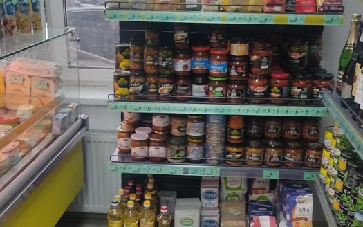 Продается продуктовый магазин в центре жилого района