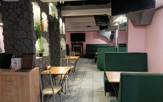 Продается действующее кафе в центре Могилева